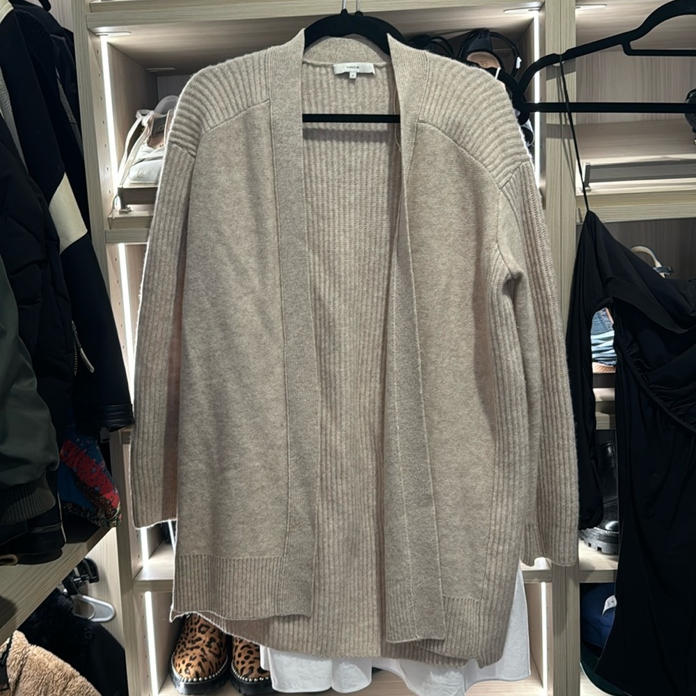 Vince cashmere sweater cream